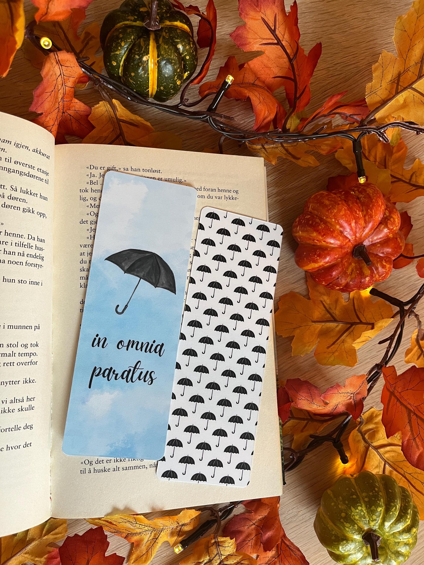 Gilmore Girls Handcrafted Matte Bookmark: Bring the Stars Hollow Magic With You. "In Omnia Paratus"