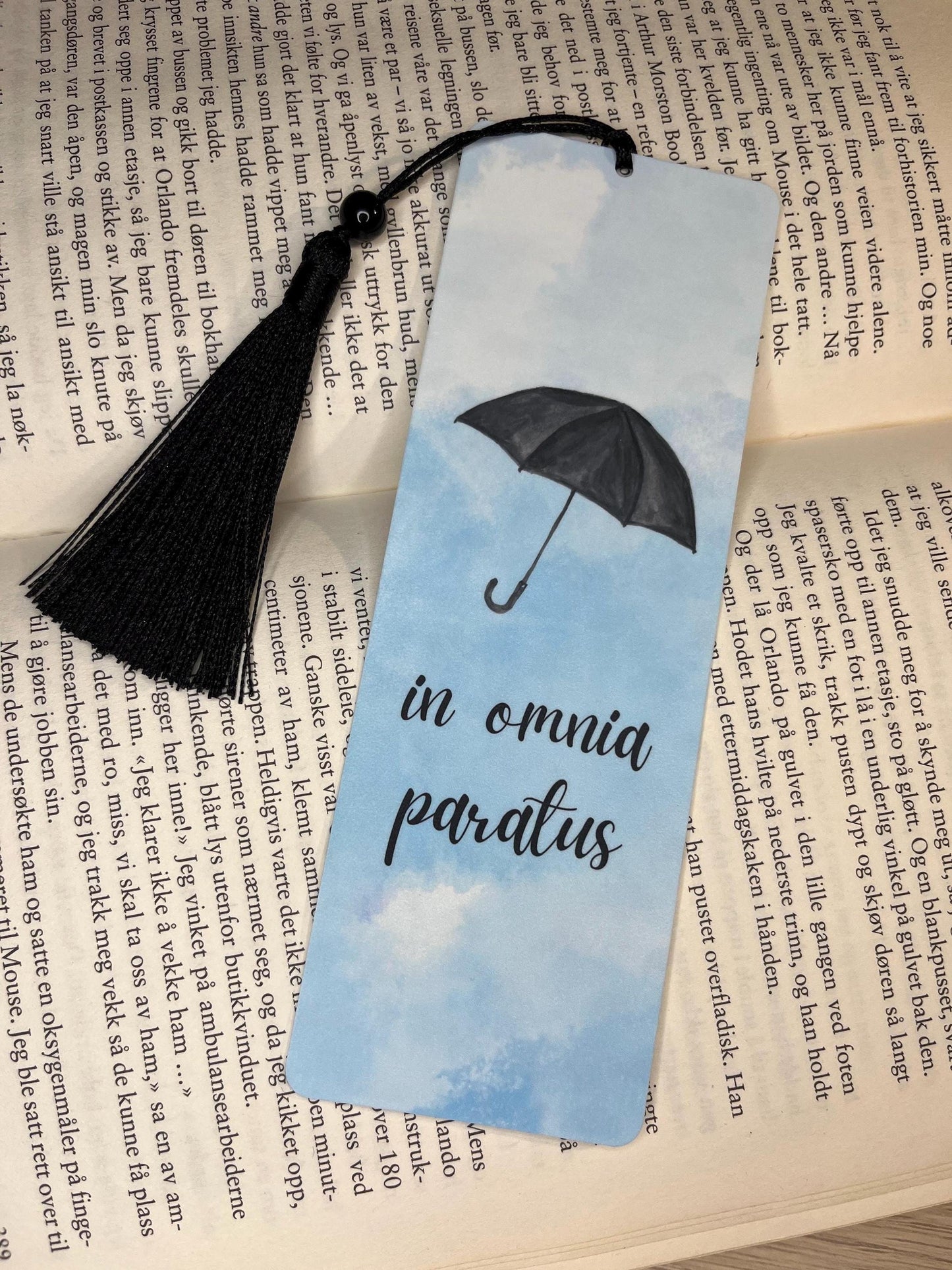 Gilmore Girls Handcrafted Matte Bookmark: Bring the Stars Hollow Magic With You. "In Omnia Paratus"